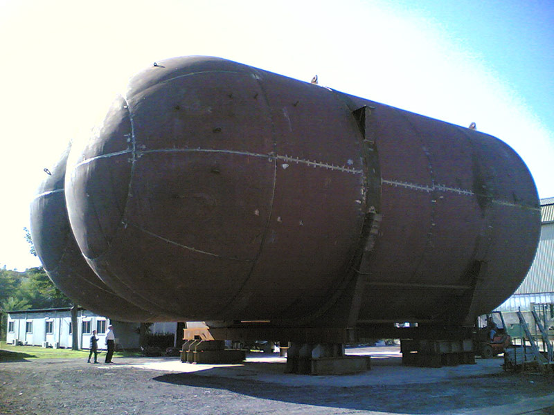 Oil and gas pipe tank supports from The Gund Company